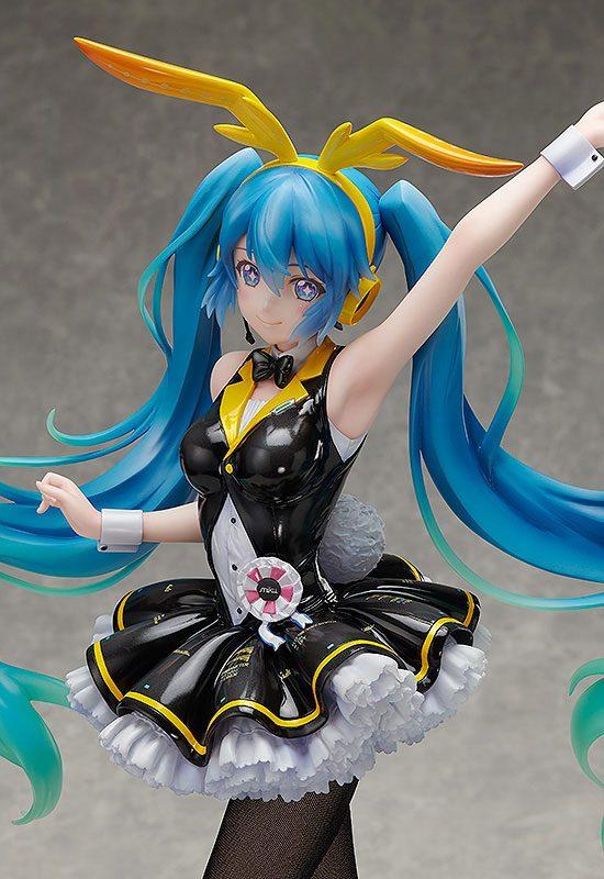 Hatsune Miku Project DIVA Arcade Statue 1/4 Hatsune Miku My Dear Bunny Ver. 46 cm