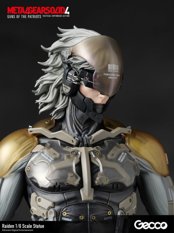 Metal Gear Solid 4 Guns of the Patriots Statue 1/6 Raiden 32 cm 10
