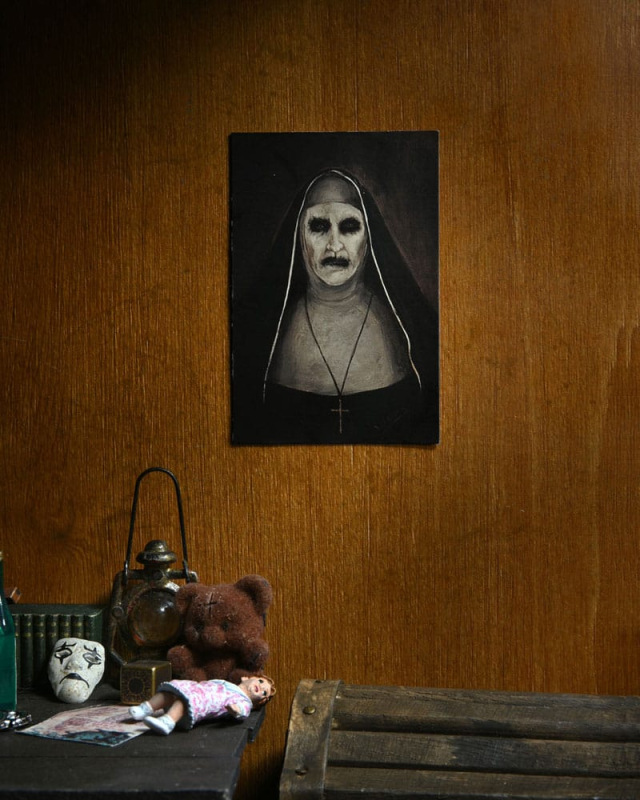 The Conjuring Universe Ultimate Action Figure The Nun (Valak) 18 cm 10