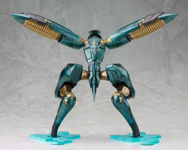 Metal Gear Solid 4 Plastic Model Kit 1/100 Metal Gear Ray 21 cm 9