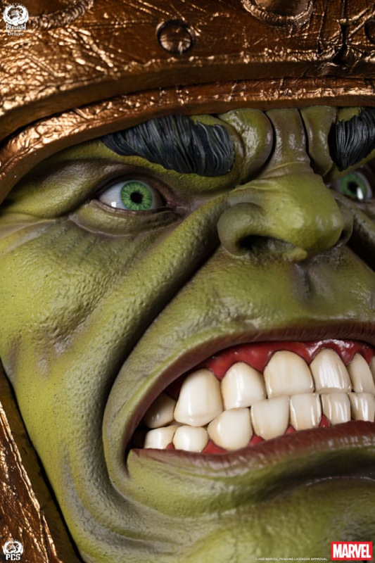 Marvel Fine Art Bust Planet Hulk Deluxe Edition 56 cm 4