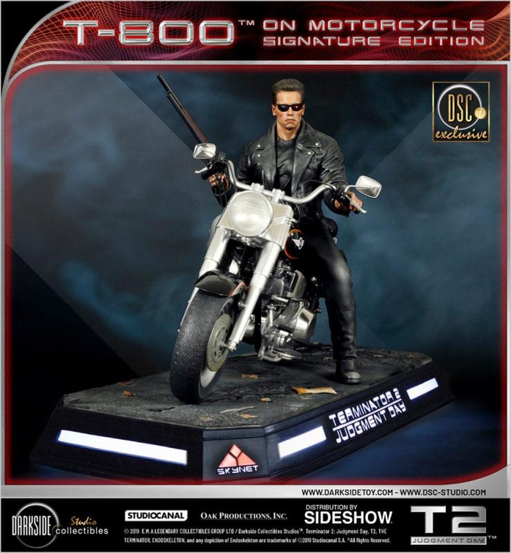Terminator 2 Judgment Day: T-800 on Motorcycle 1/4 Statue - Darkside Collectibles Studio
