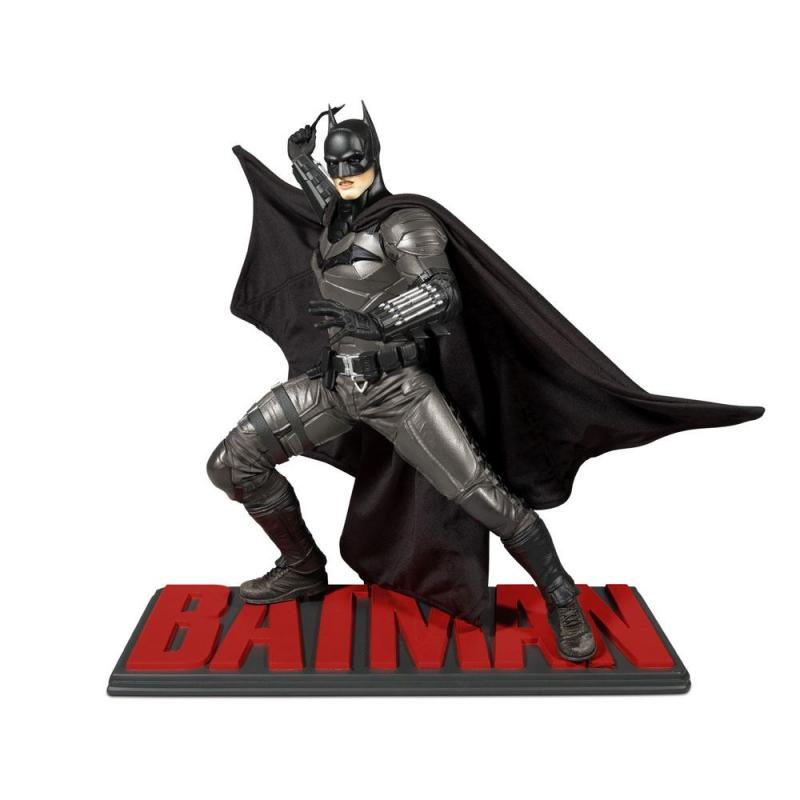 The Batman: Batman 29 cm Movie Statue - DC Direct