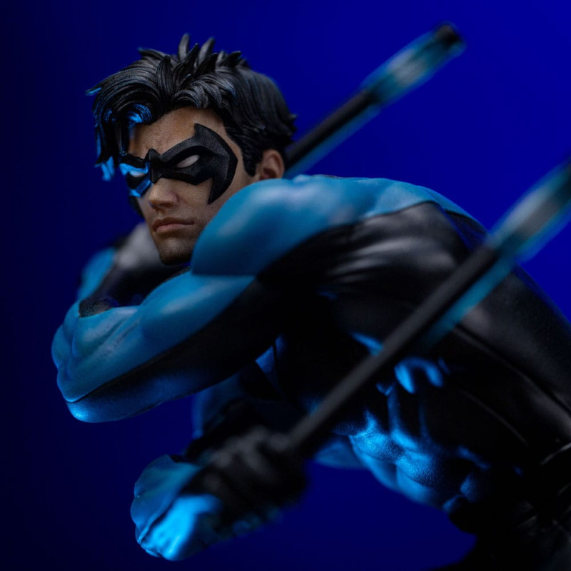 DC Comics Art Scale Statue 1/10 Nightwing 27 cm 10