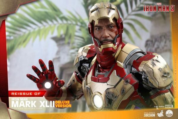 Iron Man 3: Iron Man Mark XLII 1/4 Action Figure Deluxe Ver. - Hot Toys