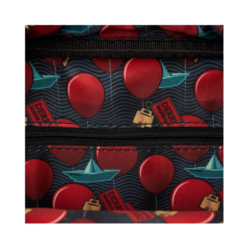 IT by Loungefly Crossbody Pennywise 4