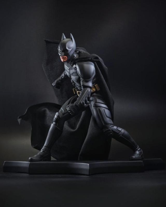 DC Direct Resin Statue DC Movie Statues Batman (The Dark Knight) 24 cm