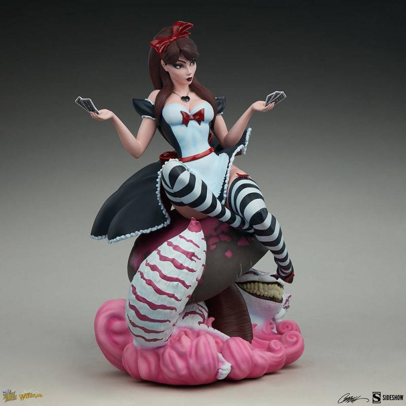 Fairytale Fantasies Collection: Alice in Wonderland 34 cm Statue - Sideshow Collectibles
