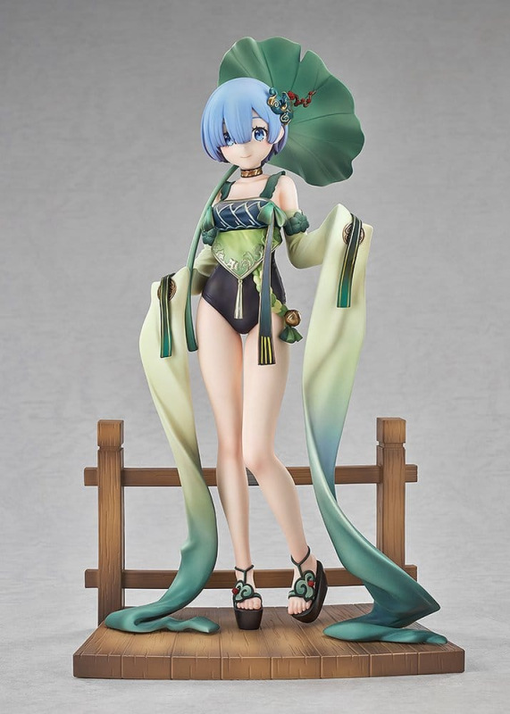 Re:ZERO -Starting Life in Another World- Statue 1/7 Rem: Breather in the Garden Ver. 26 cm 4
