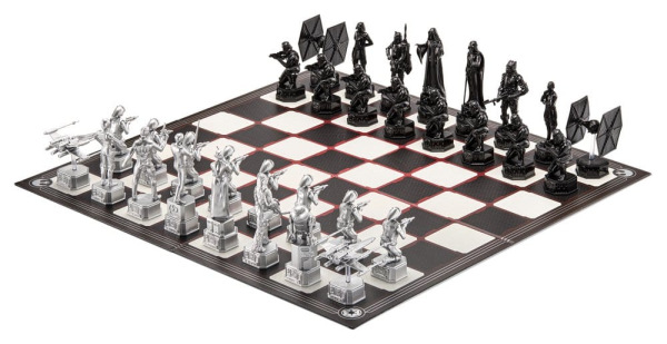 Star Wars Original Trilogy Chess Set 47 cm 1