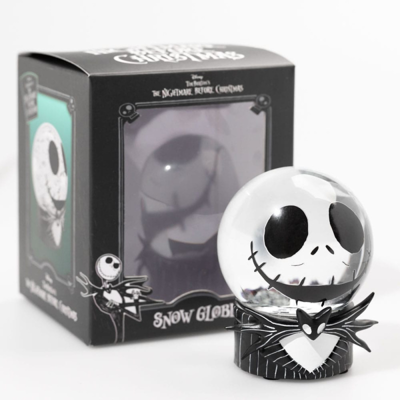 The Nightmare Before Christmas Snow Globe 1
