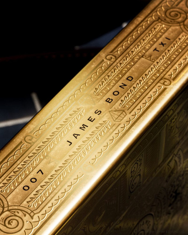 James Bond Playing Cards Box Set James Bond Gold Edition 13