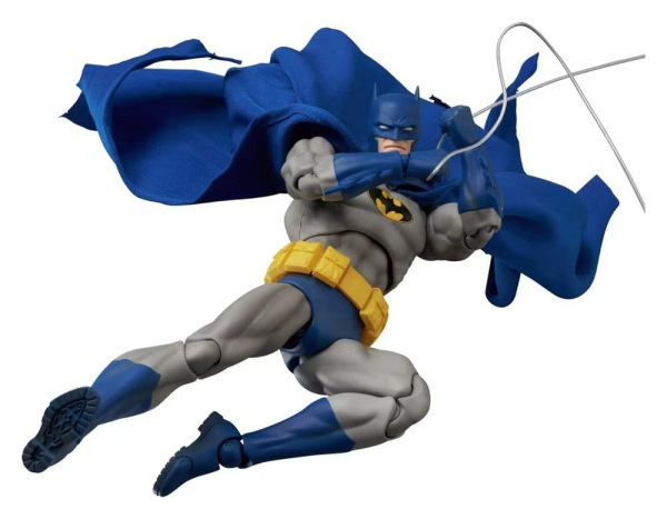 DC Comics MAFEX Action Figure Batman Recollection Blue Ver. 16 cm 6