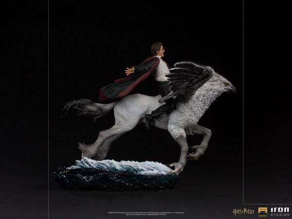 Harry Potter: Harry Potter and Buckbeak 1/10 Art Scale Statue - Iron Studios