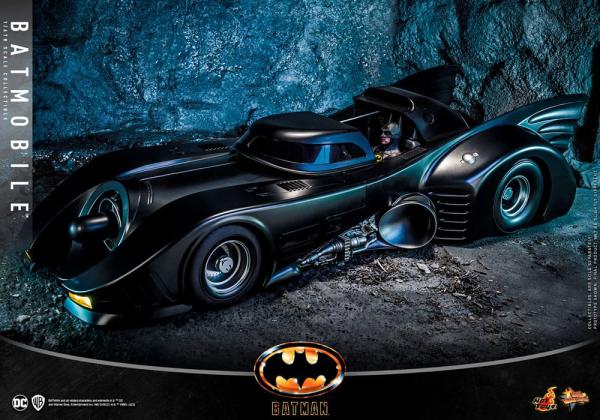 Batman (1989): Batmobile 1/6 Movie Masterpiece Action Figure - Hot Toys