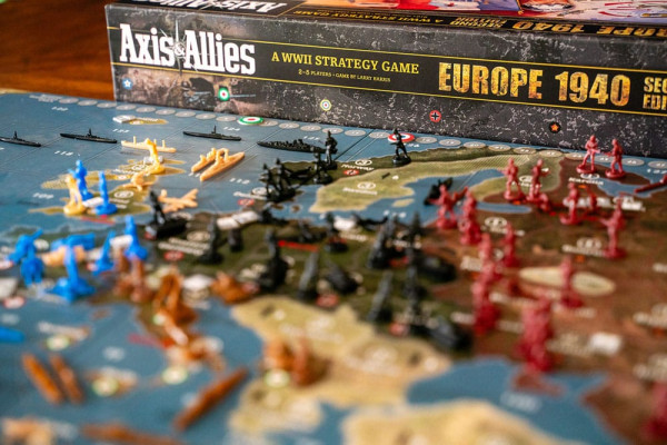 Axis & Allies board game Axis & Allies: 1940 Europpe Second Edition *English Version* 1