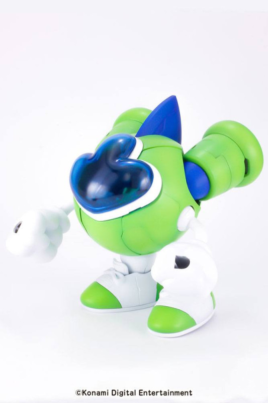 TwinBee Rainbow Bell Adventure Plastic Model Kit Gwinbee 10 cm 1