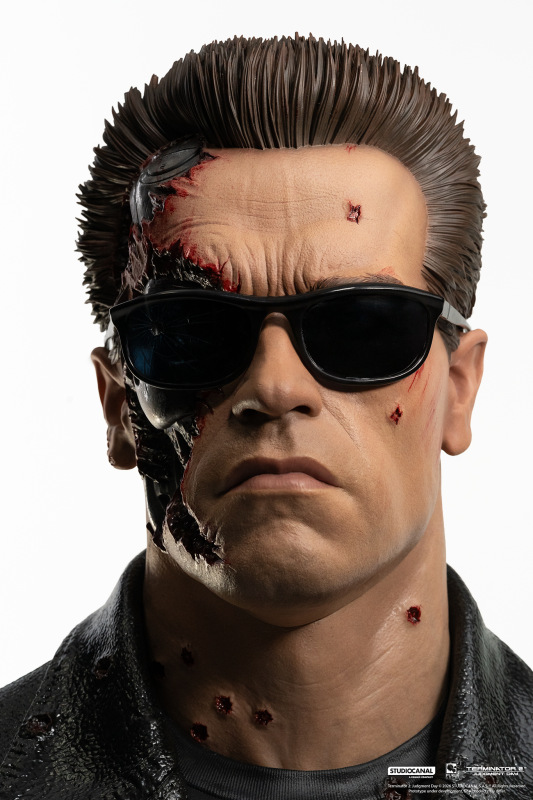 Terminator 2 : T-800 Model 101 Battle Damaged 1/1 Scale Art Mask 1