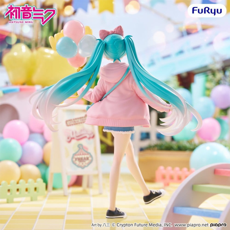 Hatsune Miku Muchute PVC Figure Theme Park Date Version 19 cm 2