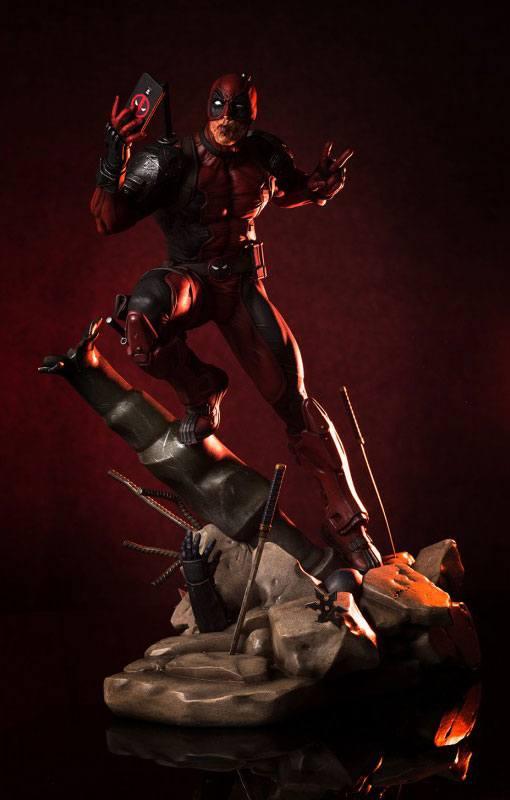 Marvel Comics PrototypeZ Statue 1/6 Deadpool by Erick Sosa 46 cm