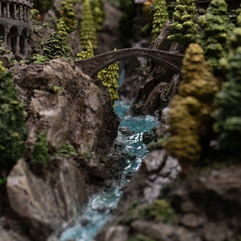 The Lord of the Rings Diorama Rivendell Open Edition 28 cm 10