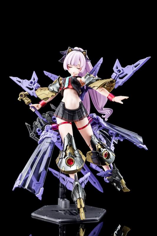 Megami Device Plastic Model Kit 1/1 Buster Doll Paladin Darkness Claw 17 cm