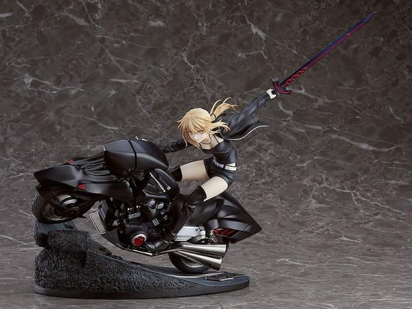 Fate/Grand Order PVC Statue 1/8 Saber/Altria Pendragon (Alter) & Cuirassier Noir 27 cm (re-run) 1