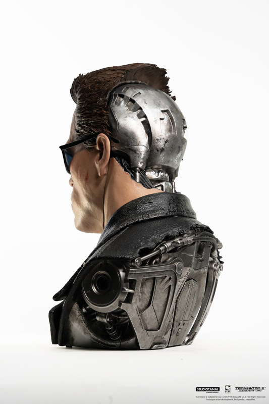 Terminator 2 : T-800 Model 101 Battle Damaged 1/1 Scale Art Mask 4