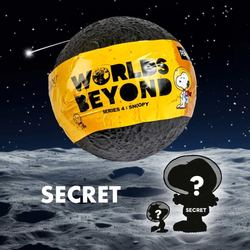 Peanuts Figures Worlds Beyond Snoopy Capsule Display (6) 5