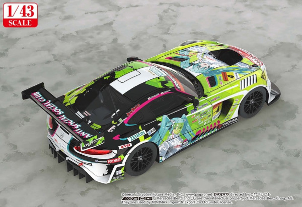 Hatsune Miku GT Project Vehicle 1/43 Good Smile Hatsune Miku AMG 2022 Season Opening Ver. 11 cm 2