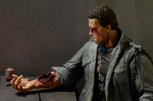 Terminator Action Figure Ultimate T-800 (Tech Noir) 18 cm 9