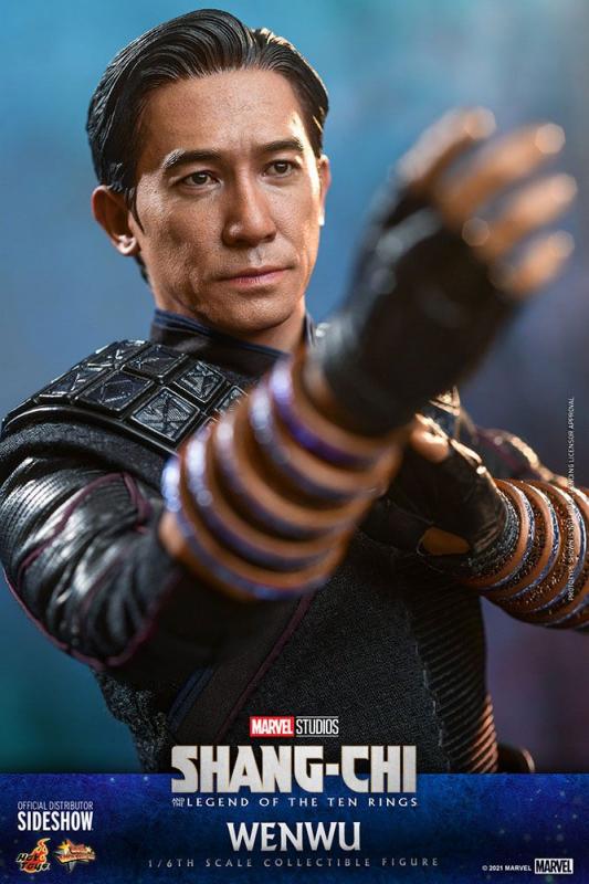 Shang-Chi and the Legend of the Ten Rings: Wenwu 1/6 Action Figure - Hot Toys