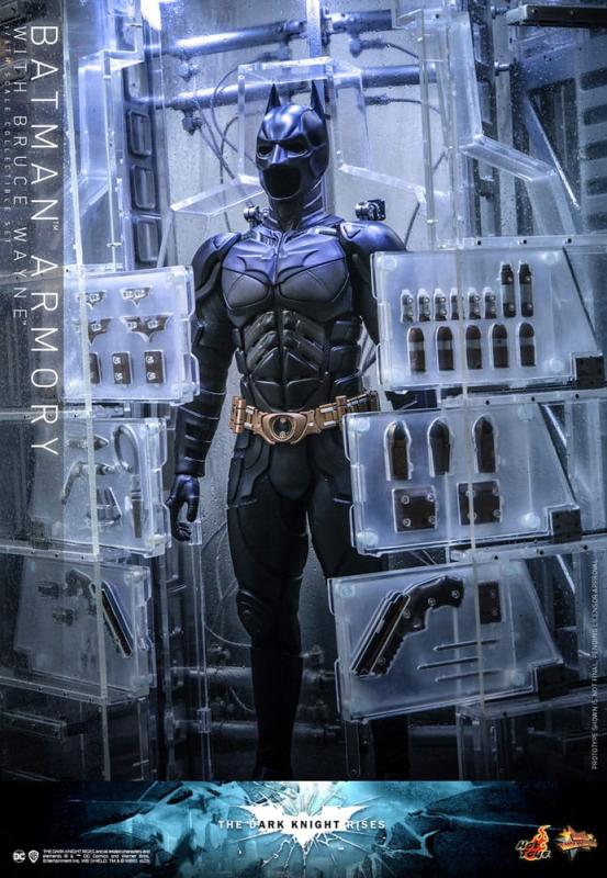 The Dark Knight Rises Movie Masterpiece Action Figures & Diorama 1/6 Batman Armory with Bruce Wa