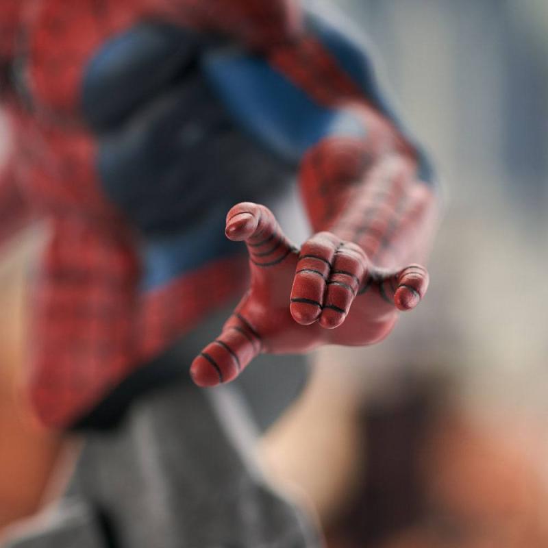Marvel Comics Bust 1/7 Spider-Man 15 cm