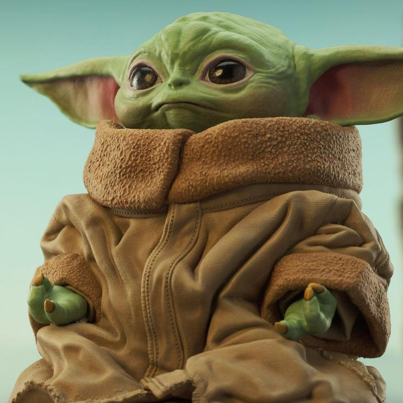 Star Wars The Mandalorian: Grogu on Seeing Stone 1/6 Milestones Statue - Gentle Giant