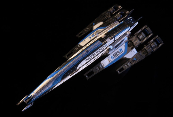 Mass Effect Die-Cast Normandy SR-2 22 cm 8
