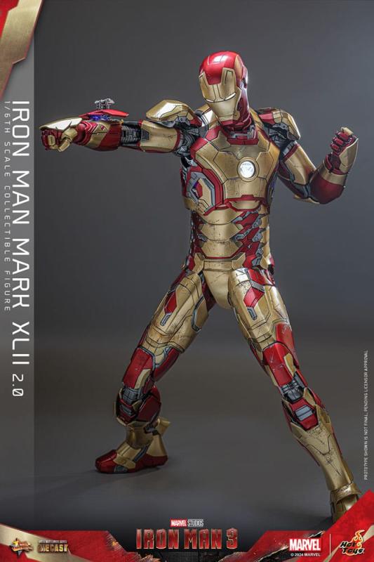 Iron Man 3 Movie Masterpiece Diecast Action Figure 1/6 Iron Man Mark XLII (2.0) 32 cm