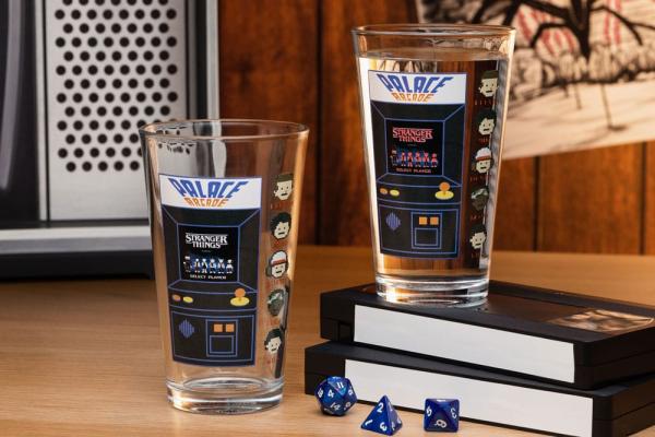 Stranger Things Drinking glass with thermo effect Arcade 400 ml 1