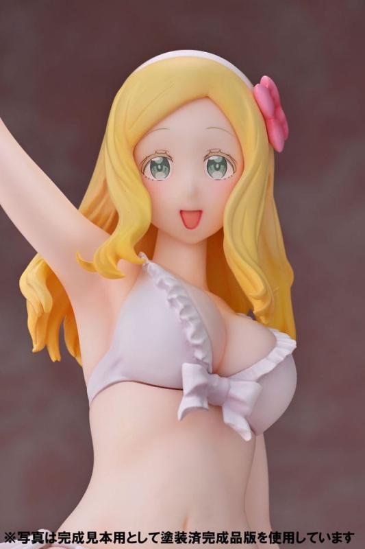 Tomo-chan Is a Girl! Queens PVC Statue 1/8 Carol Olston 22 cm 7