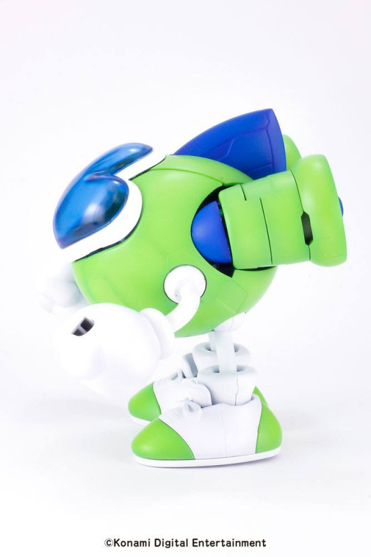 TwinBee Rainbow Bell Adventure Plastic Model Kit Gwinbee 10 cm 2