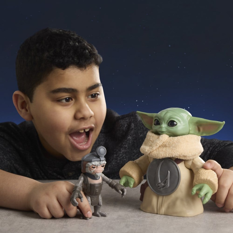 Star Wars: The Mandalorian & Grogu Electronic Action Figure Huggin' Grogu & Anzellan 17 cm 4