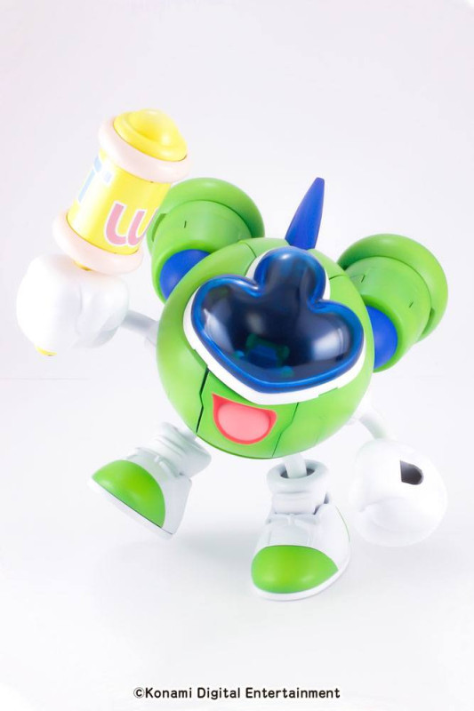 TwinBee Rainbow Bell Adventure Plastic Model Kit Gwinbee 10 cm 9