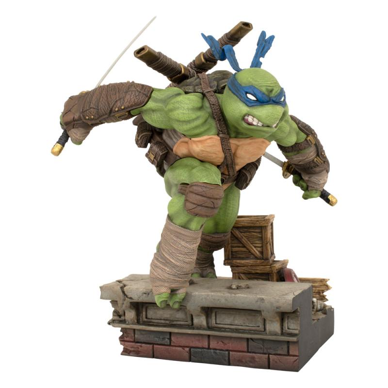 Teenage Mutant Ninja Turtles: Leonardo 23 cm Gallery PVC Statue - Diamond Select