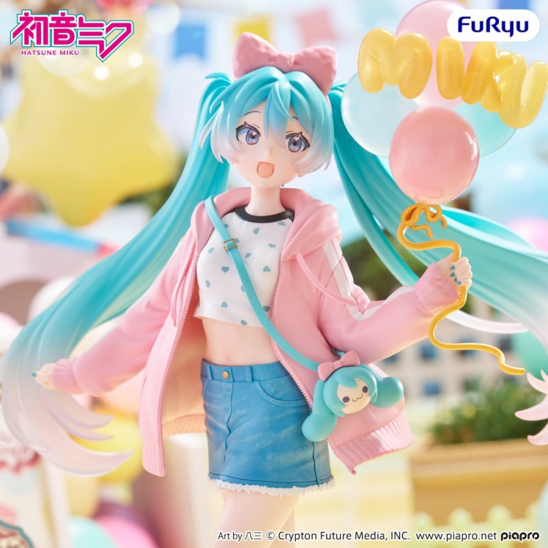 Hatsune Miku Muchute PVC Figure Theme Park Date Version 19 cm 3