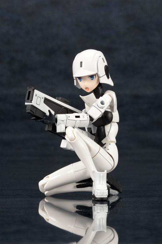 Megami Device Plastic Model Kit 1/1 Wism Soldier Assault Scout 14 cm