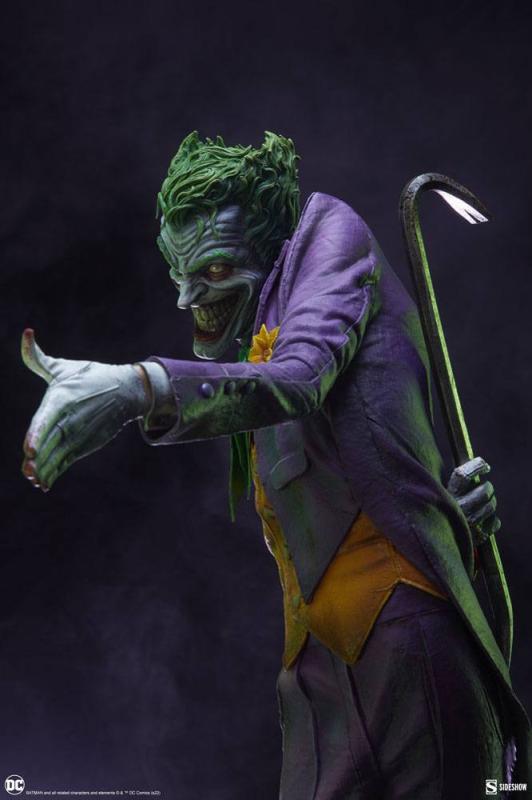 DC Comics: The Joker 60 cm Premium Format Statue - Sideshow Collectibles