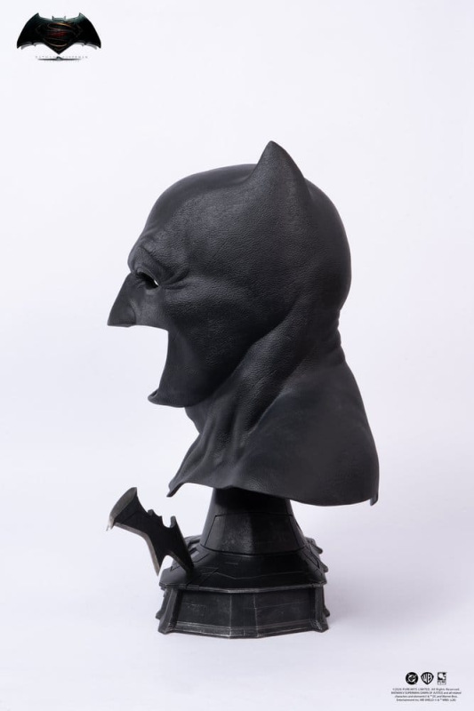 Justice League: Batman v Superman: Dawn of Justice Replica 1/1 Batman Cowl 51 cm 2