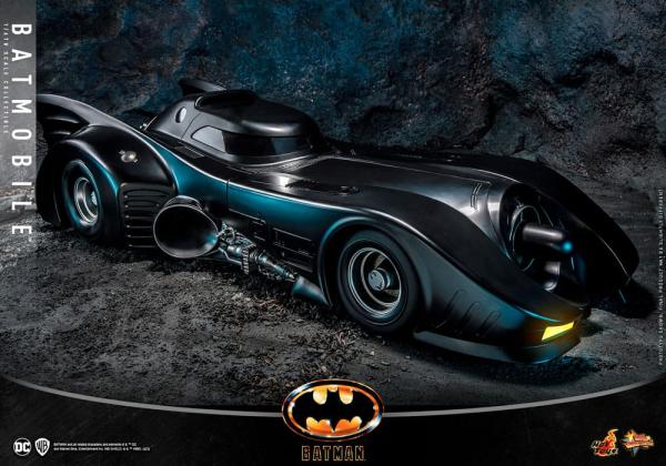 Batman (1989): Batmobile 1/6 Movie Masterpiece Action Figure - Hot Toys