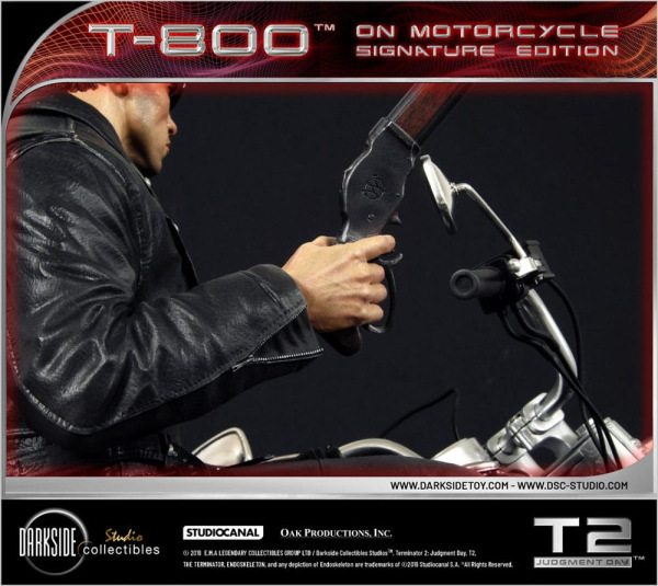 Terminator 2 Statue T-800 On Motorcycle Limited Signature Edition 70 cm 7