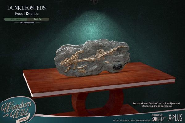 Wonders of the Wild: Dunkleosteus Deluxe Version 42 cm Statue - X-Plus